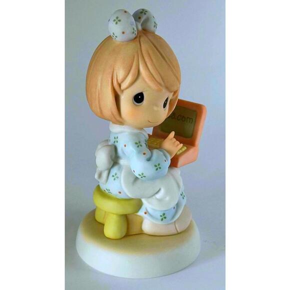 Precious Moments Girl with Tiny Laptop - Picture 2 of 5